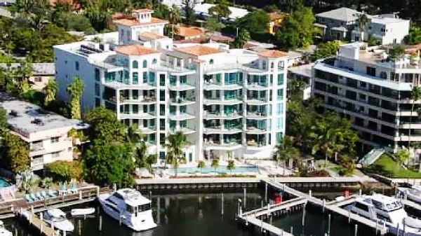 Beacon Harbour - Florida Waterfront Condos